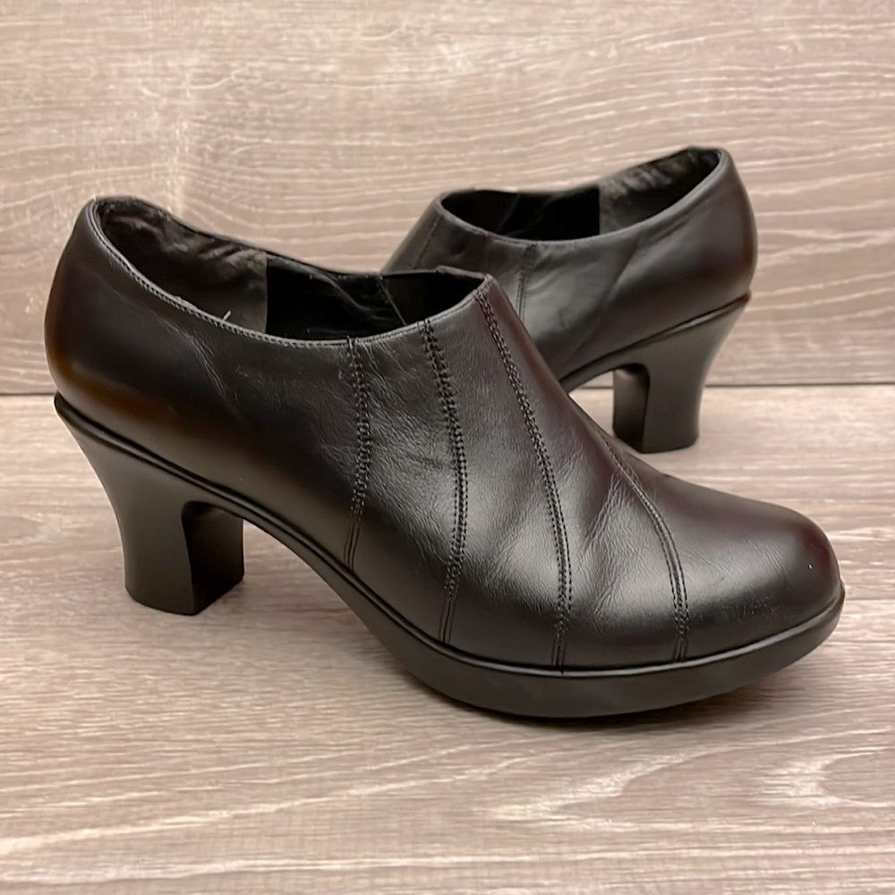 Dansko Bennett Pump Black Leather Ankle Bootie EU 38/US 7.5-8 Model# 3400020200